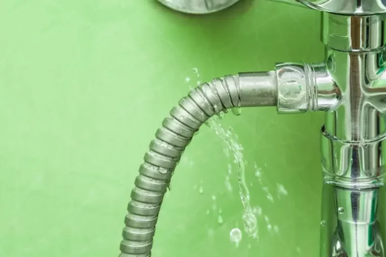PL A 026 Leaking pipe 1